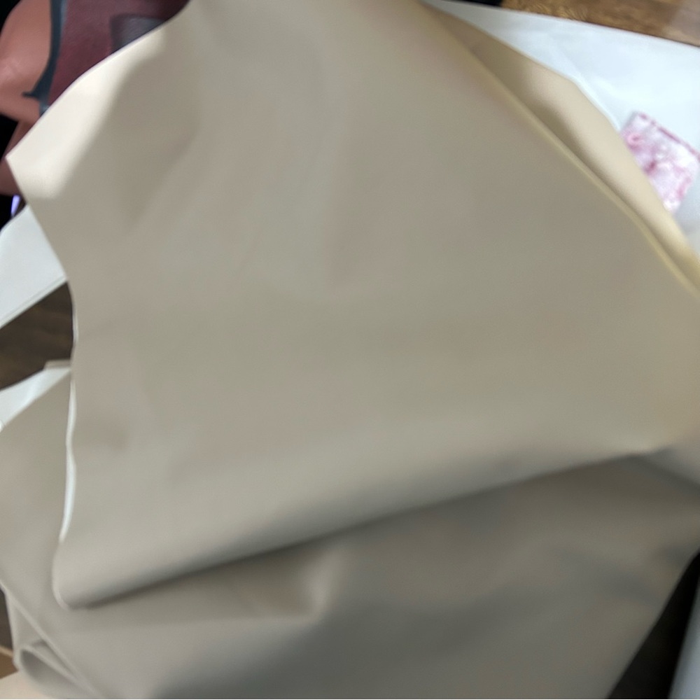 Beige faux leather Waverly pleather - Picture 3 of 3